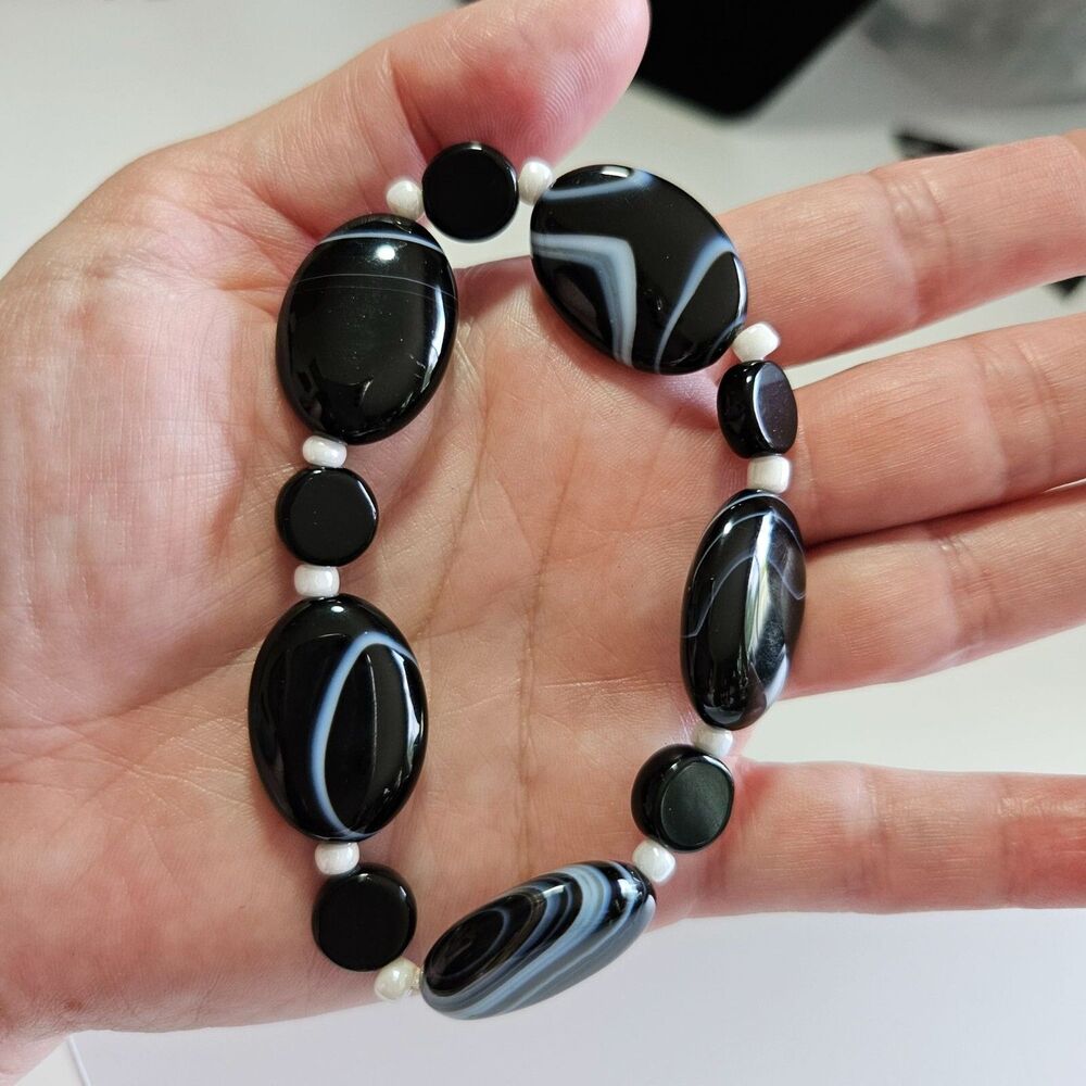 Black agate stretch bracelet 7"